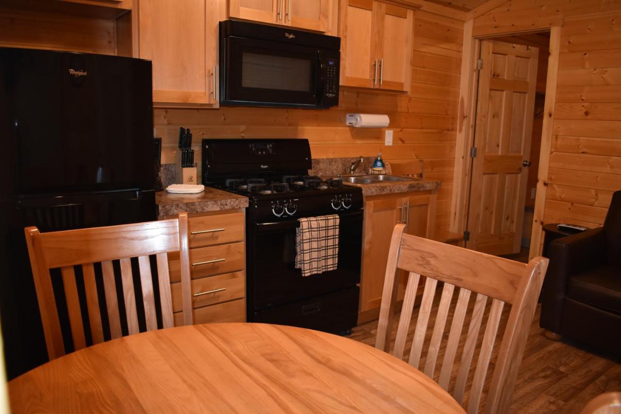 Tall Chief Camping Resort Cottage 1 Pleasant Hill Exterior photo